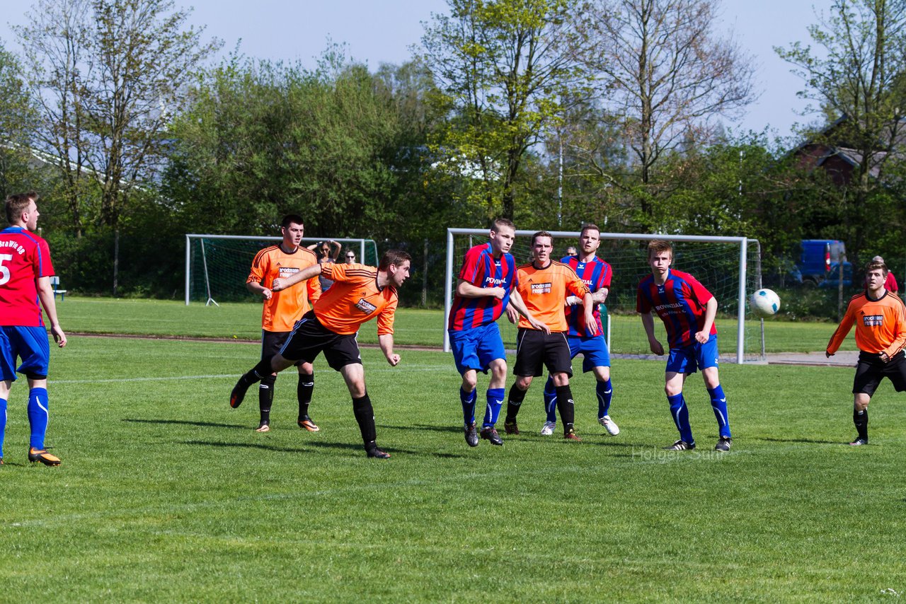 Bild 159 - Herren FSG BraWie 08 - TSV Ntzen : Ergebnis: 1:2